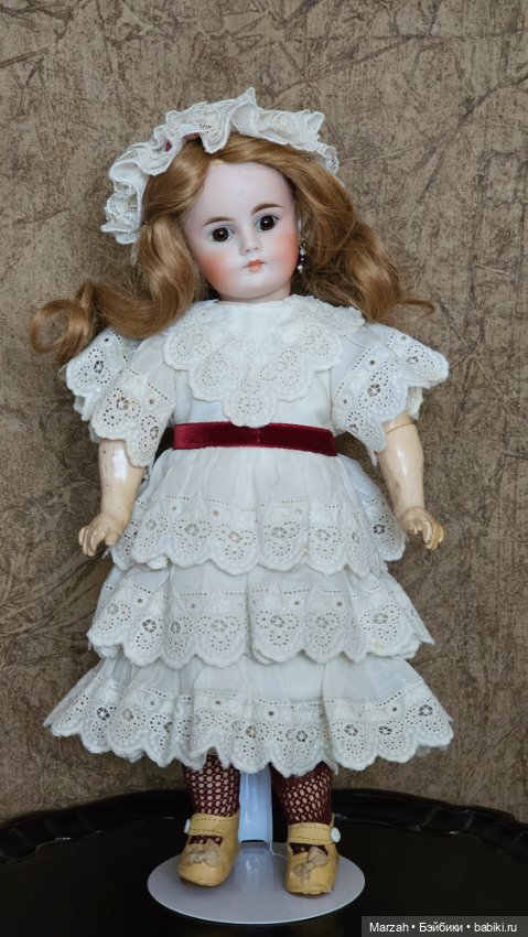 Ранняя антикварная малышка от Bahr&Proschild 224молд, закрытый рот