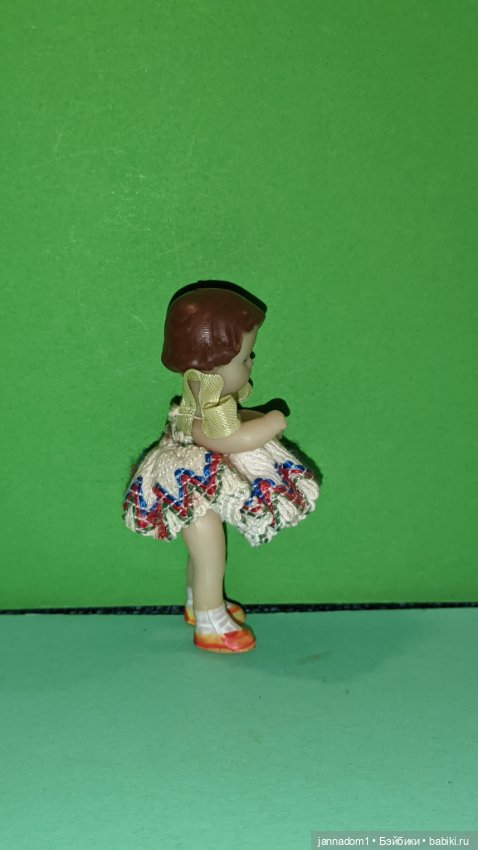 Очаровательная куколка Аришка Ари Ari, ранний выпуск, оригинальный аутфит, высота 8 см (фото 2)