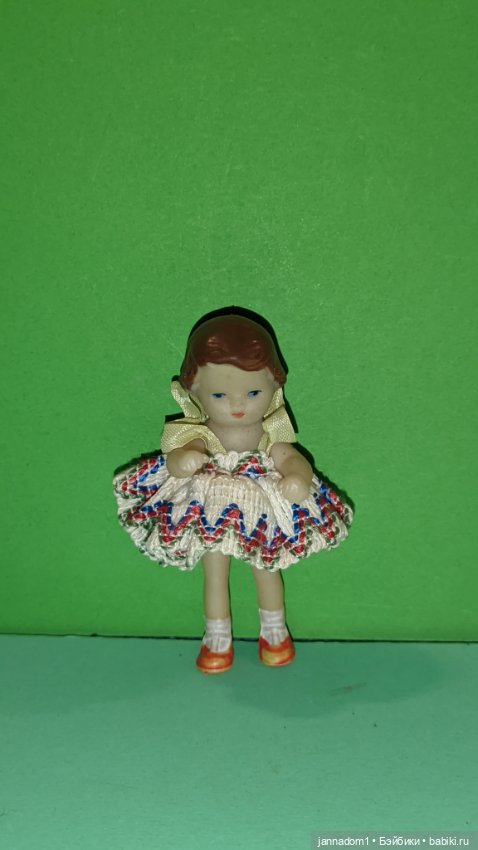 Очаровательная куколка Аришка Ари Ari, ранний выпуск, оригинальный аутфит, высота 8 см (фото 5)