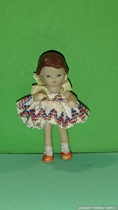 Очаровательная куколка Аришка Ари Ari, ранний выпуск, оригинальный аутфит, высота 8 см (фото 6)