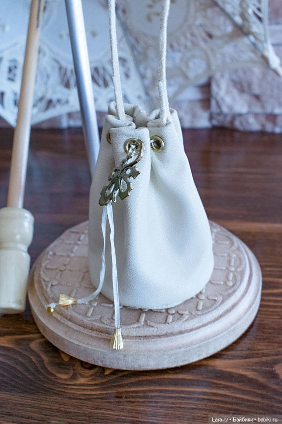 Винтажная красавица в нежном аутфите невесты (фото 3)