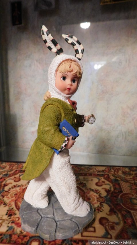 Статуэтка от Madame Alexander " White Rabbit" (фото 5)