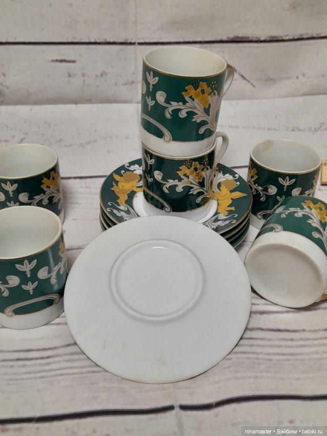 Чашечки и блюдца с ангелами для больших кукол