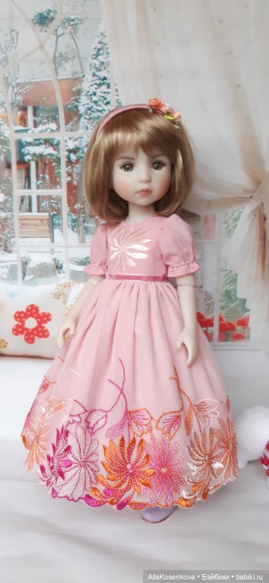 Нарядное платье для Ruby Red