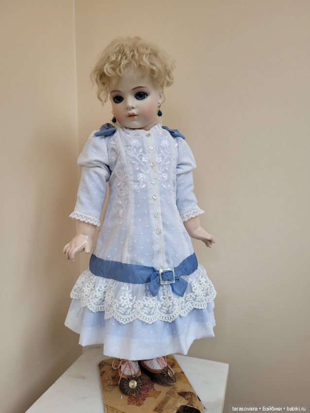 Хлопковое платье для куклы 62-65 см
