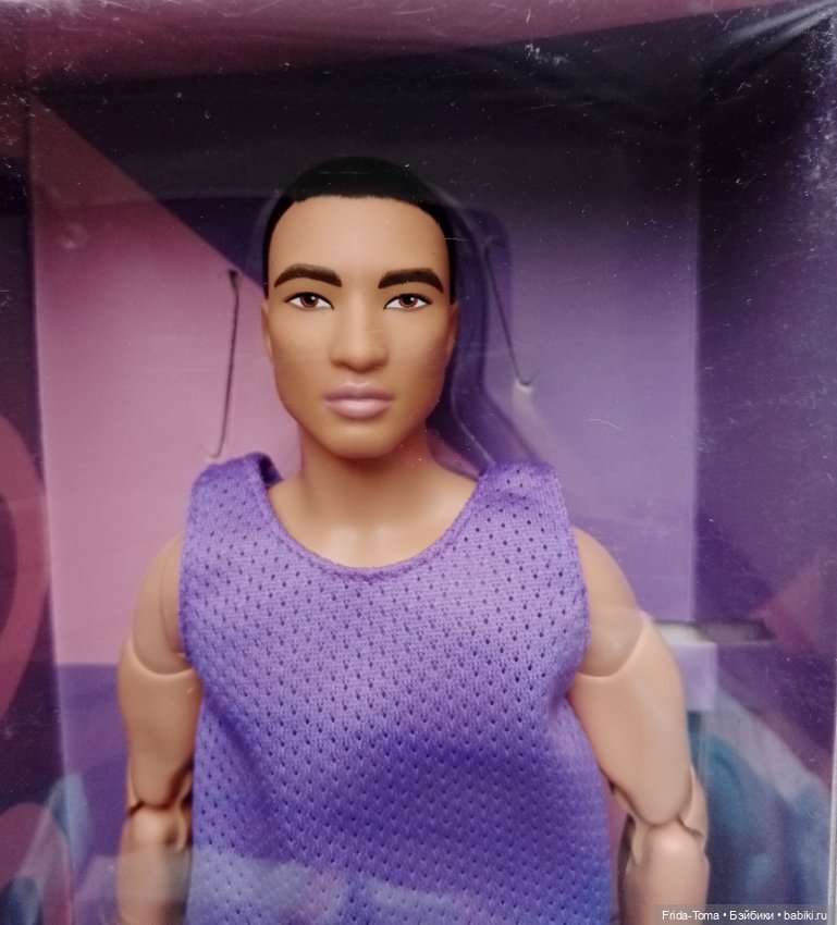 Барби колорблок Кен Лукс 17 азиат