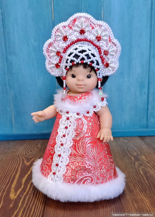 Костюм "Снегурочка в кокошнике" для пупса Паолитос 21 см, цвет красный