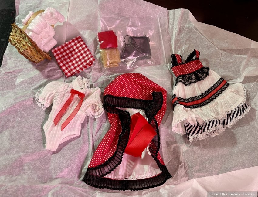 Наряд Пейшенс Через лес или Красная шапочка от Тоннер/ Tonner Thru the Woods Patience, новый (фото 4)