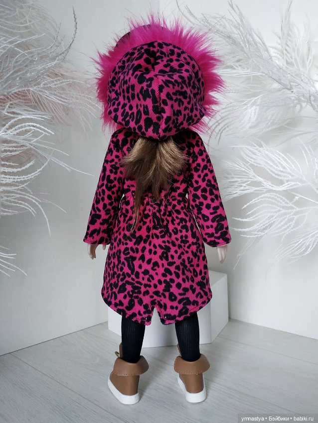 Куртка для кукол Ruby Red Руби Ред 37 см (фото 5)