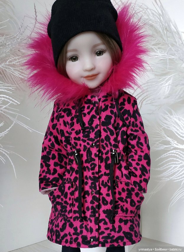 Куртка для кукол Ruby Red Руби Ред 37 см (фото 2)