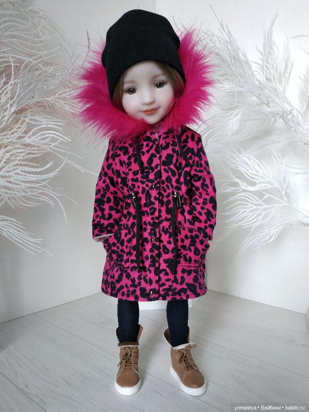 Куртка для кукол Ruby Red Руби Ред 37 см