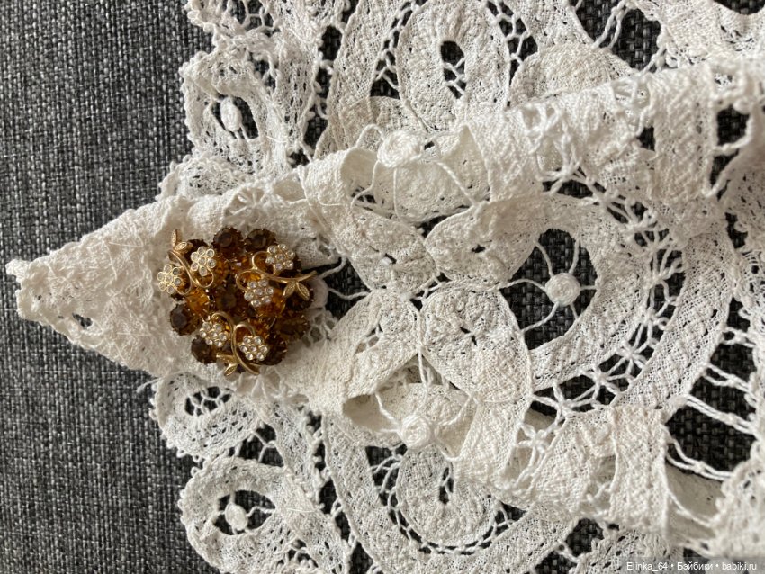 Винтажные брошки- для кукол и в коллекцию. В ассортименте