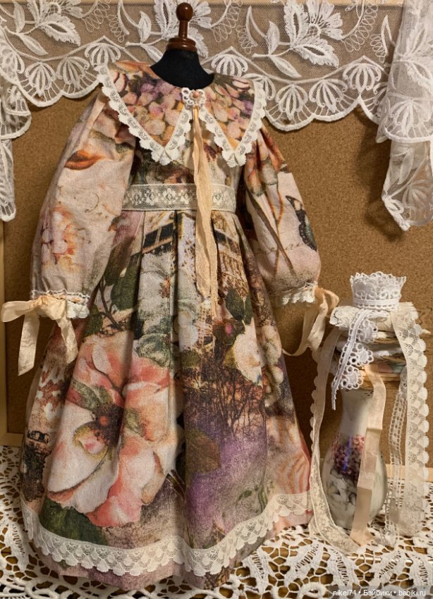 Романтичное платье для большой куклы (фото 8)