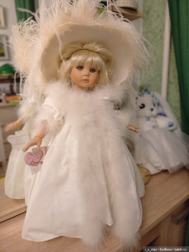 Коллекционная кукла Linda Rick "За покупками" (фото 4)