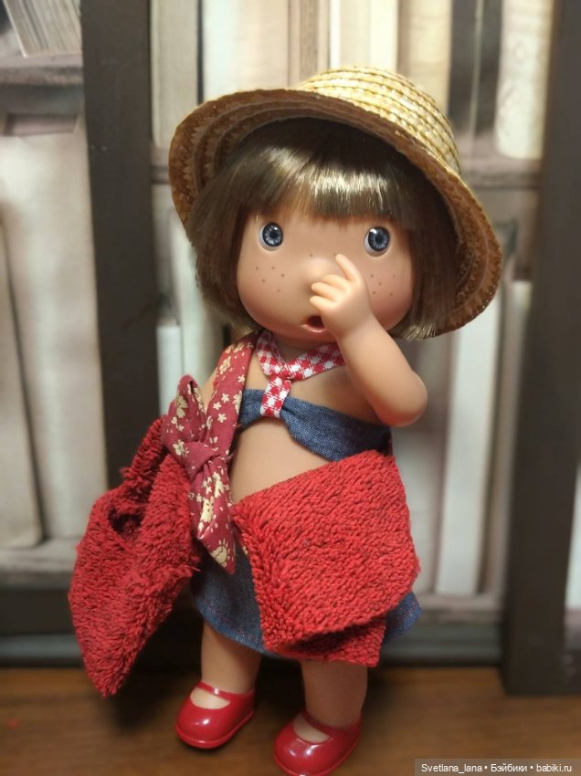 Кукла "Тилина", в пляжном костюме от Lamagik S.L (фото 9)