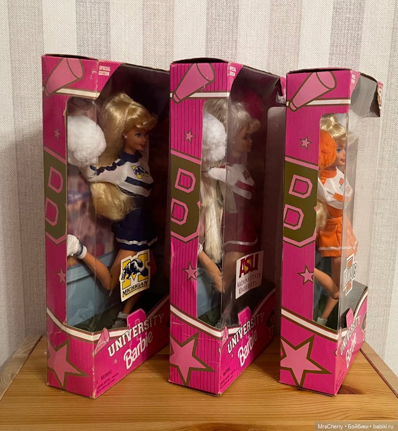 Девочка чирлидер / Illinois University Barbie Cheerleader (фото 3)