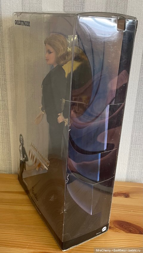 Barbie Pussy Galore - Goldfinger / Барби Пусси Галор серия Девушки Джеймса Бонда) (фото 4)