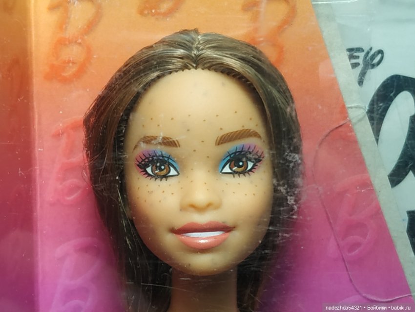 Барби Фашионистас 206 с веснушками и родинками (2) (фото 3)