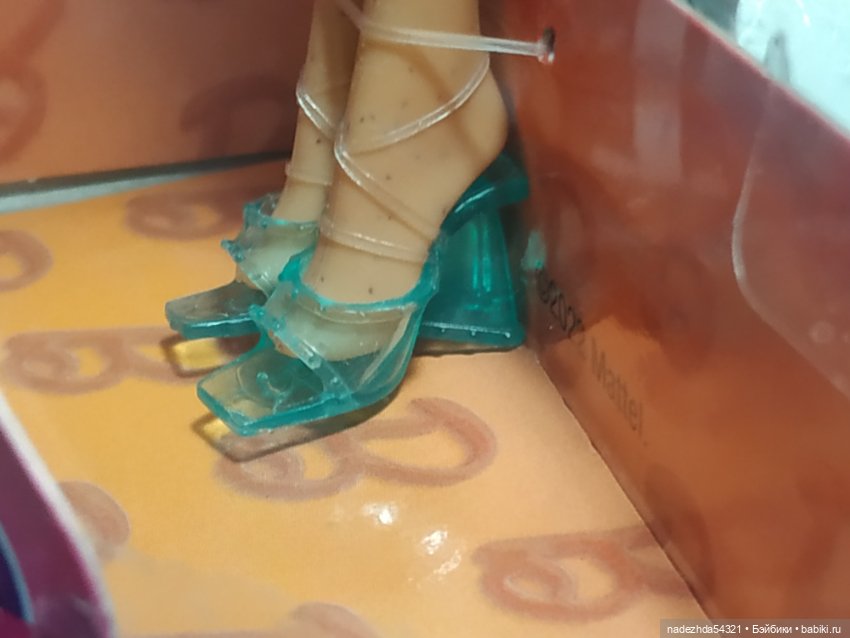 Барби Фашионистас 206 с веснушками и родинками (2) (фото 8)