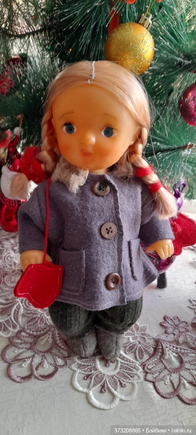 Девочка идет на прогулку — Винтажные куклы и игрушки детства (фото 2)