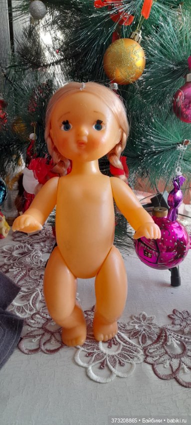 Девочка идет на прогулку — Винтажные куклы и игрушки детства (фото 4)