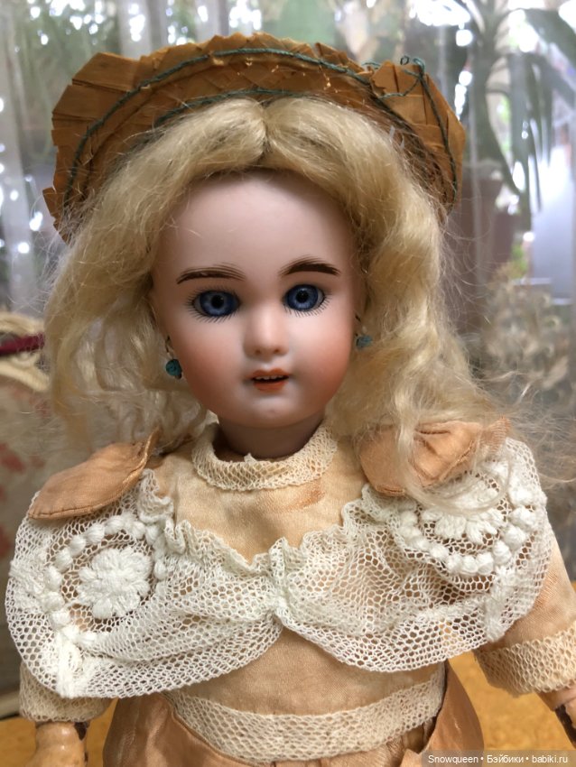 Комплект платье и шляпка для антикварной куколки (фото 4)