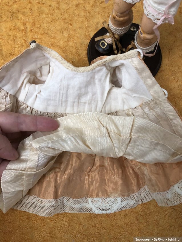 Комплект платье и шляпка для антикварной куколки (фото 5)