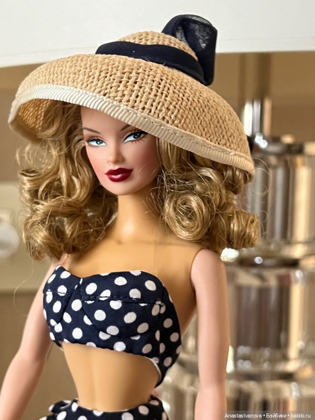 Fashion Royalty Veronique Chic Escape LE 1000 (фото 4)