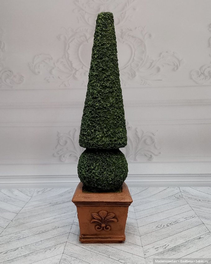 Дерево кипарис в кадке — Миниатюра для кукол