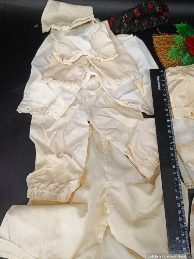 Лот винтажной одежды для кукол (фото 4)