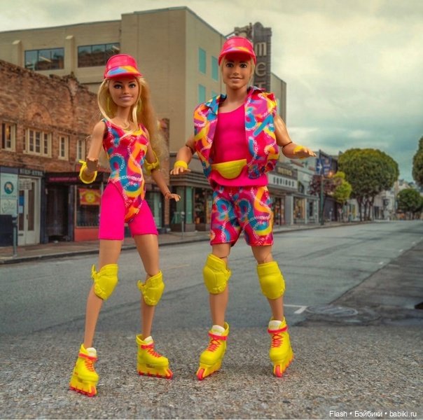 Марго Робби Barbie НРФБ на роликах