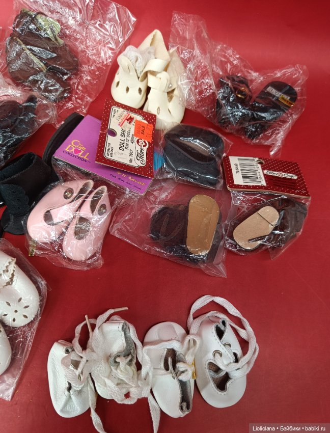 Лот винтажной обуви для кукол (фото 3)