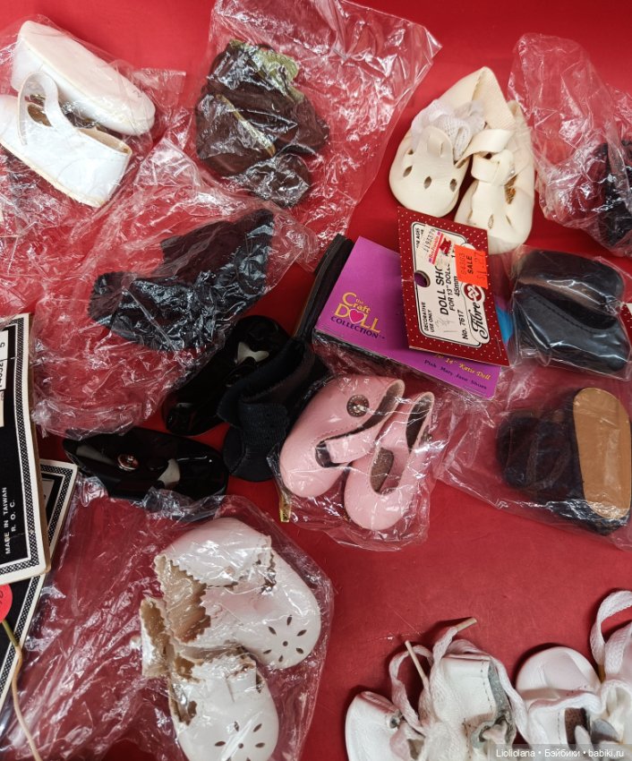 Лот винтажной обуви для кукол (фото 5)