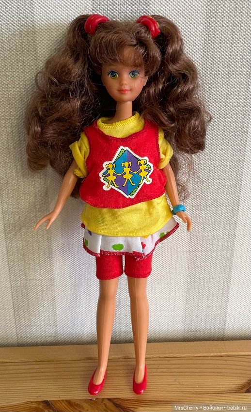 Кортни - подружка Скиппер \ Cool tops Courtney