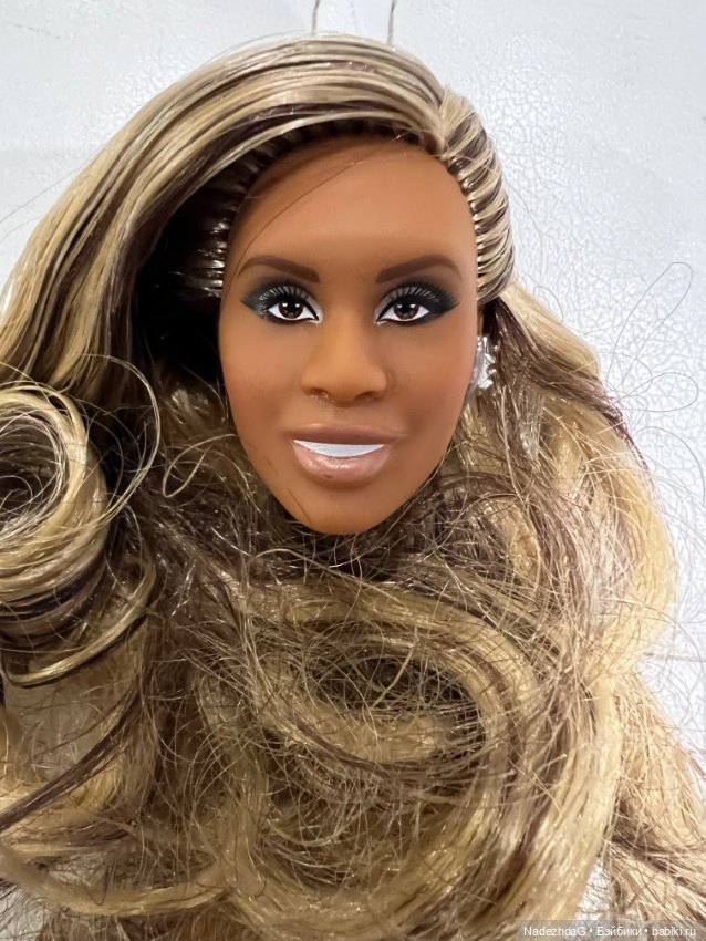 2# Голова Tribute Collection Laverne Cox Лаверна Кокс
