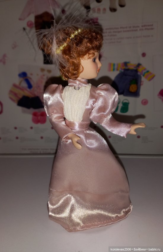 Фарфоровая кукла из серии "Дамы эпохи" (фото 3)