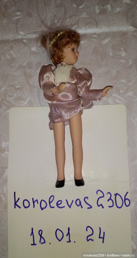 Фарфоровая кукла из серии "Дамы эпохи" (фото 4)