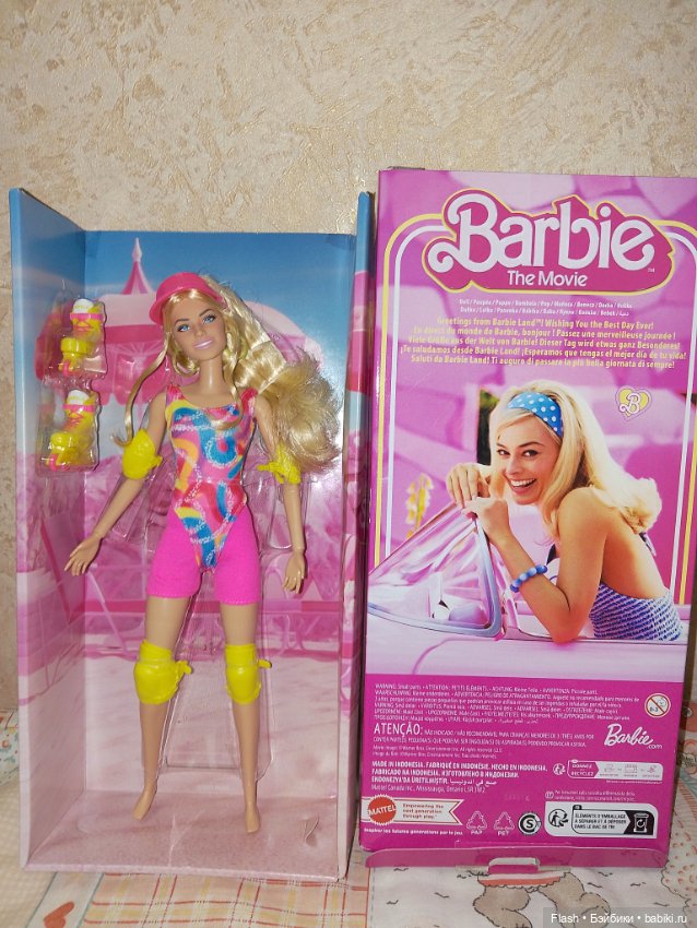 Марго Робби Barbie НРФБ на роликах
