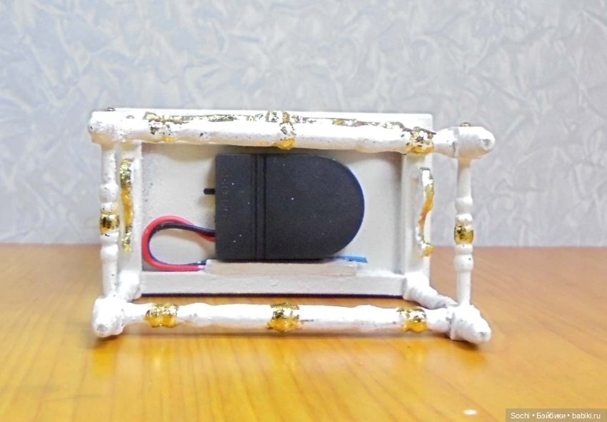 Миниатюрная комната в масштабе 1:12 (фото 4)