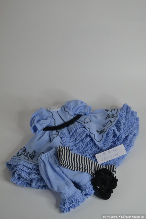 Комплект одежды "Алиса в стране чудес" на Paola Reina (фото 7)