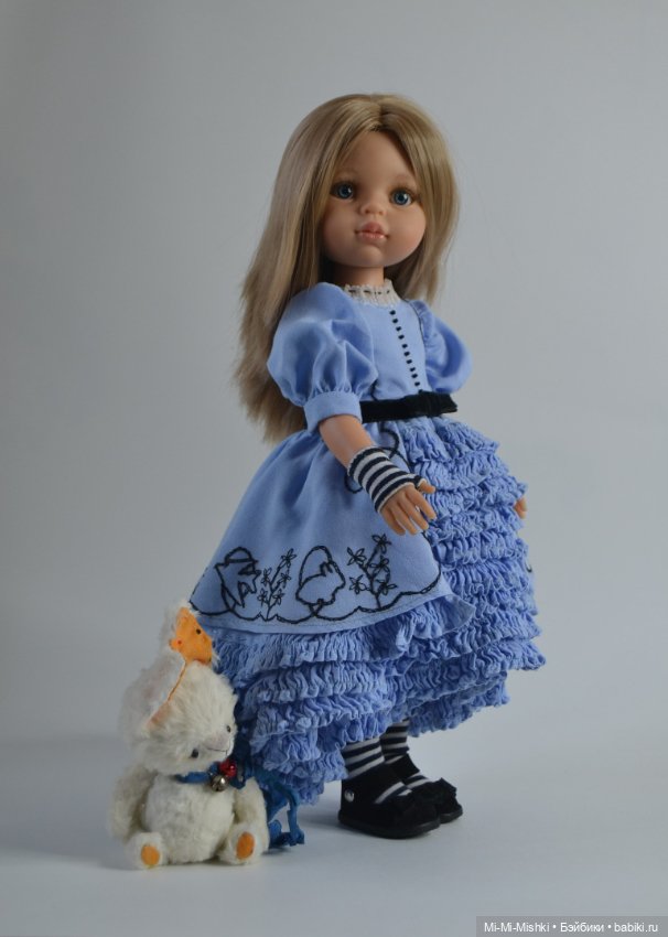 Комплект одежды "Алиса в стране чудес" на Paola Reina