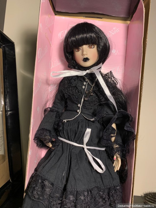 Ashton Drake Delilah noir (фото 2)