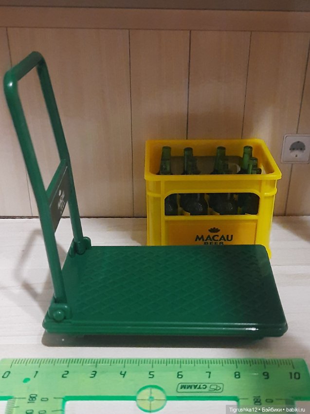 Ящик пива на тележке — Миниатюра для кукол (фото 8)