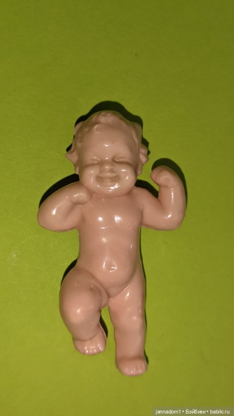 Пупсик-ангелочек Ges.gesch.hels из колкого пластика, высота 7,5 см (фото 4)