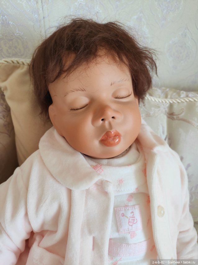 Авторская Сплюшечка из фарфора