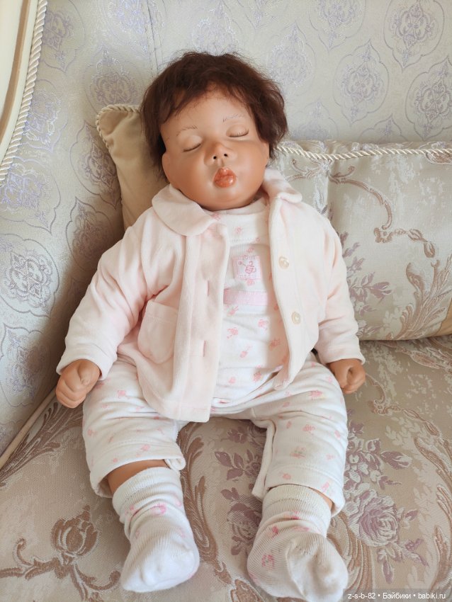 Авторская Сплюшечка из фарфора