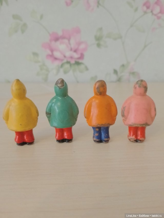 кукла натали руби ред. куколки гуляют. куколки гуляют. куколки гуляют. лепка маленькие куколки гуляют на снежной поляне.