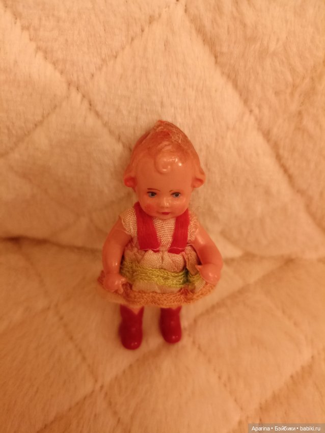 клеймо гдр корона. германия фарфор martinroda клеймо по годам. чайный сервиз клеймо снизу. клеймо с короной на фарфоре. клеймо сервиза "мадонна", гдр.