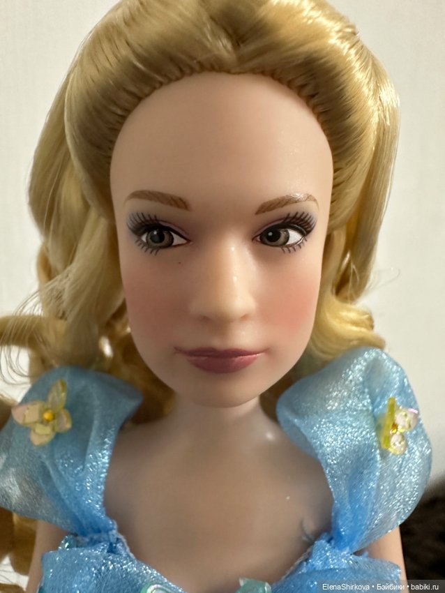 Золушка от Disney store, портретная Лили Джеймс