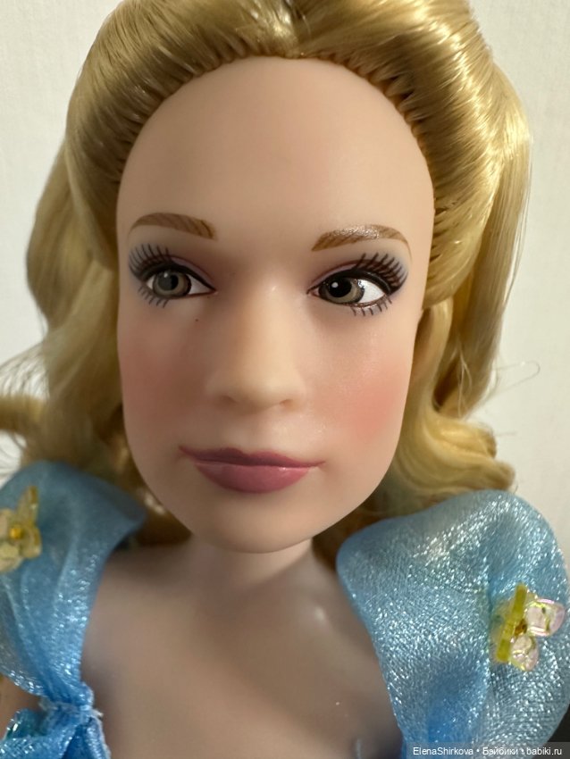 Золушка от Disney store, портретная Лили Джеймс (фото 9)